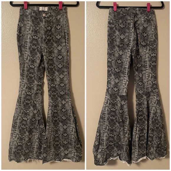 WE THE FREE Just Float On Snake Print Flare Jean - Picture 3 of 7